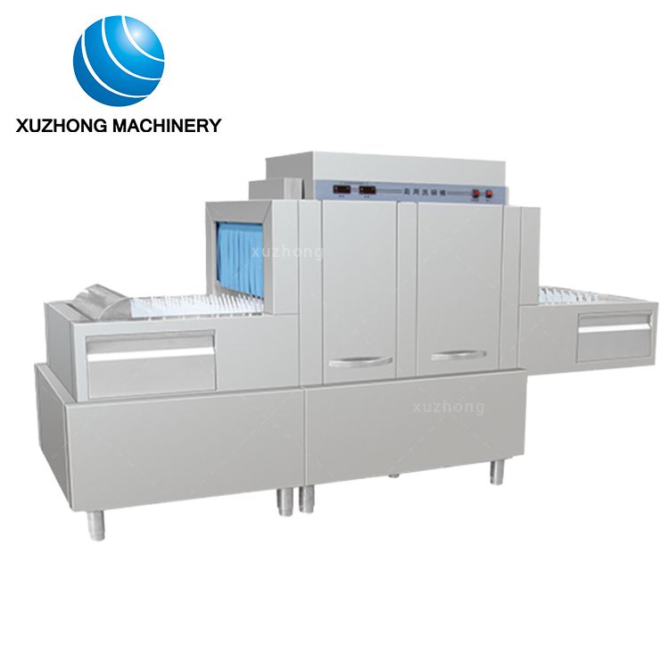 Three meter long conveyor dishwasher.jpg